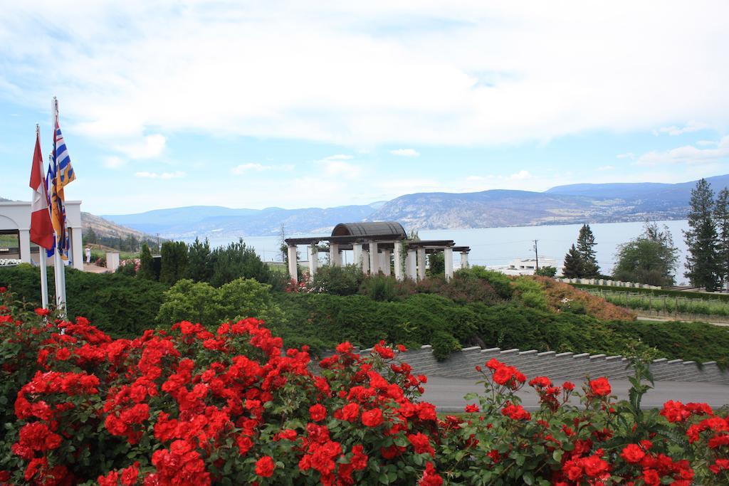 Lake Okanagan Bed And Breakfast West Kelowna Room photo