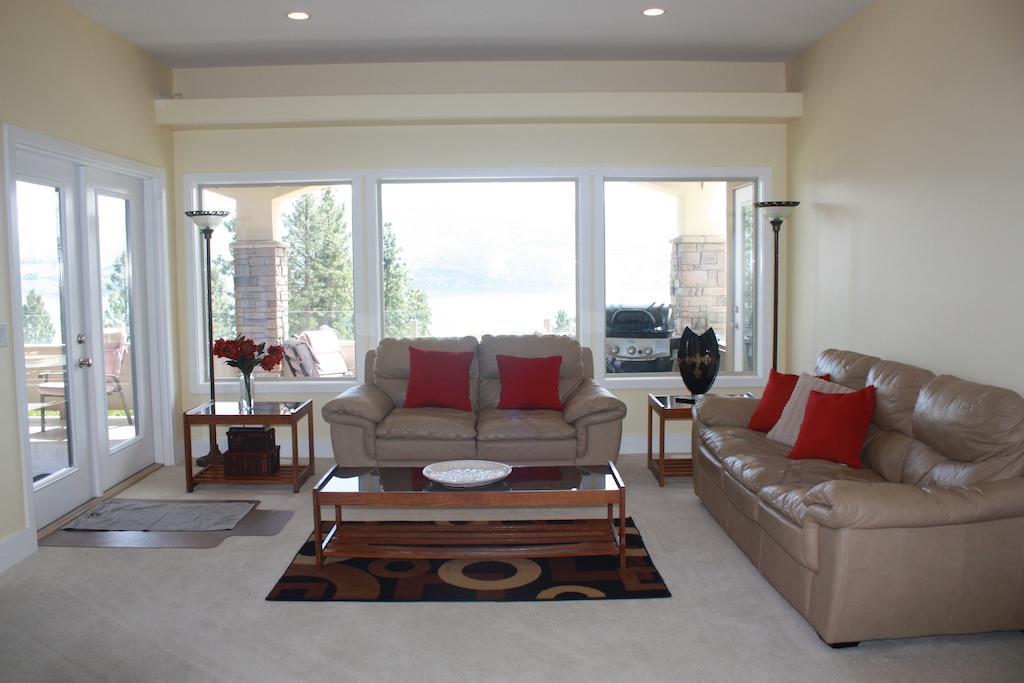 Lake Okanagan Bed And Breakfast West Kelowna Exterior photo