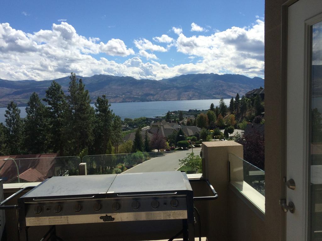 Lake Okanagan Bed And Breakfast West Kelowna Exterior photo