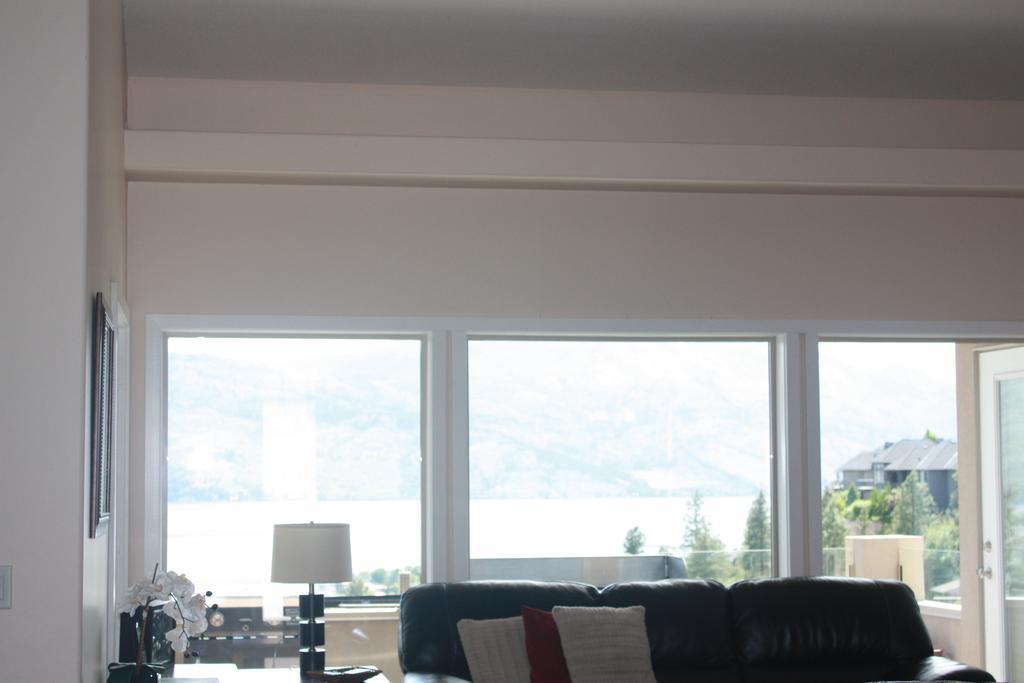 Lake Okanagan Bed And Breakfast West Kelowna Exterior photo